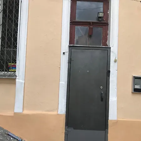 Apartment For Two Families On Koblevskoi